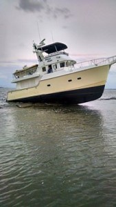 ghost rider, reedy point, delaware river,kent county, boat stuck on jetty