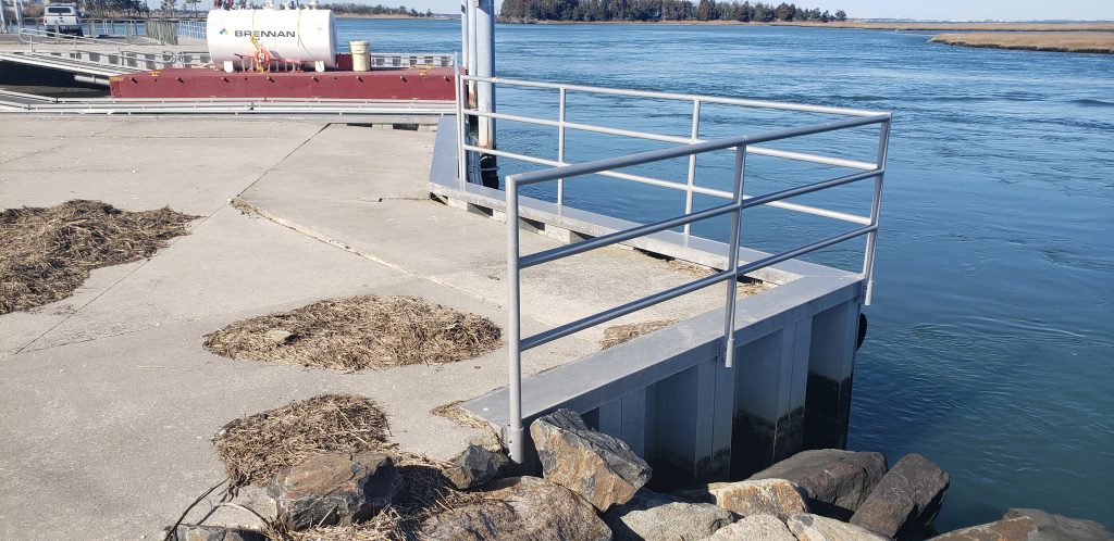 Massey's Landing fishing pier has a new new rail