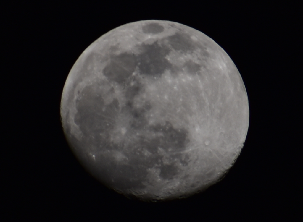 full worm moon, march moon, super moon, perigee moon