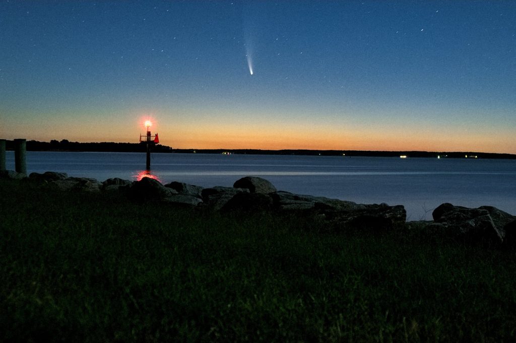 comet neowise, chesapeake bay , astrophotography, cannon camera