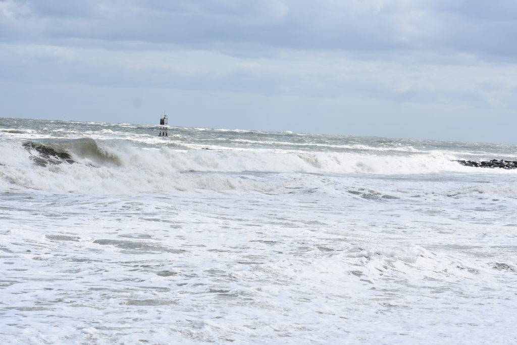 Delaware seashore state park, delaware surf fishing, indian river inlet, hurricane teddy storm surge, metal detecting, heavy surf, wave action, delmarva beaches, sussex county
