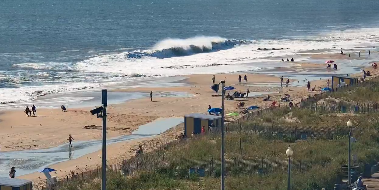 Two Hours From High Tide And Rehoboth Is Flooding With Some Big Waves 
