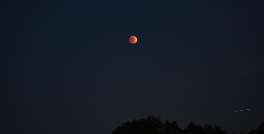lunar eclipse 2022, delaware, delmarva, blood moon, full beaver moon,